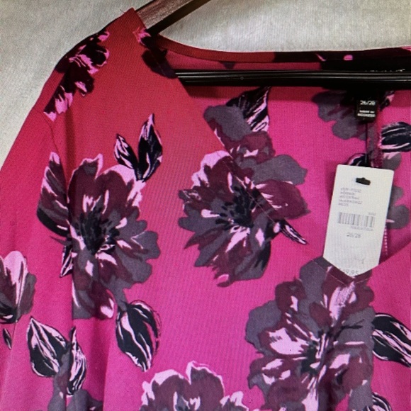 Lane Bryant Floral Blouse w/Lace Detailed Flare Sleeve Tunic - NWT - Size 26/28 - Picture 7 of 15